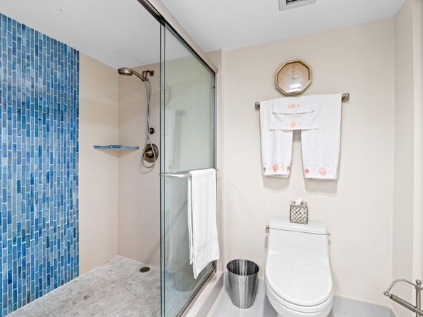 124 Lakeshore Drive 5290, North Palm Beach FL 33408