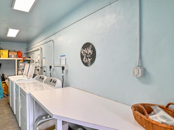 102 Coventry E 102, West Palm Beach FL 33417