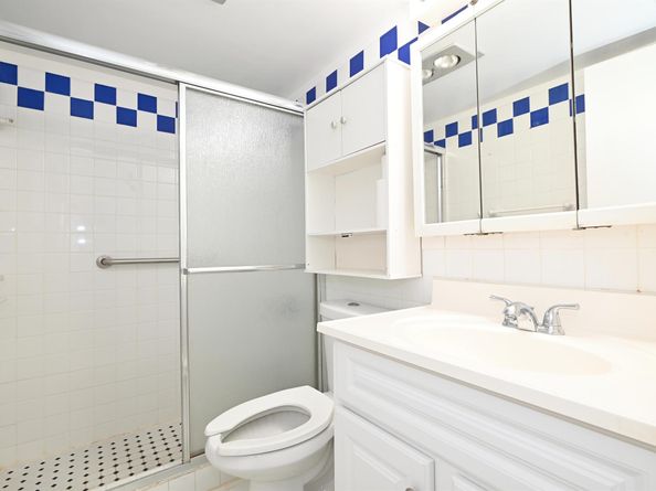 102 Coventry E 102, West Palm Beach FL 33417