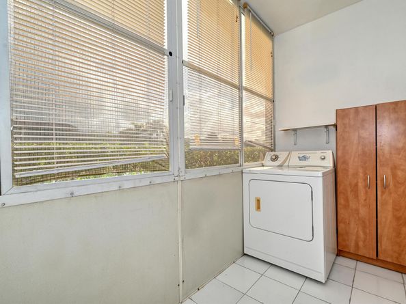 102 Coventry E 102, West Palm Beach FL 33417