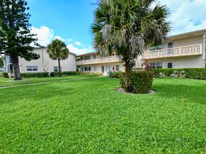 102 Coventry E 102, West Palm Beach FL 33417