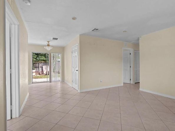 1498 NW 1st Street, Boynton Beach FL 33435