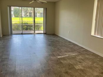 6104 Glenmoor Drive
