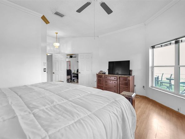 7701 Highlands Cir, Margate FL 33063