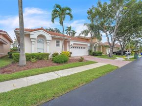 7701 Highlands Cir, Margate FL 33063