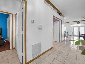 7701 Highlands Cir, Margate FL 33063