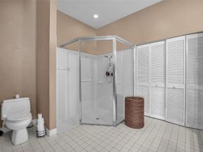 7701 Highlands Cir, Margate FL 33063