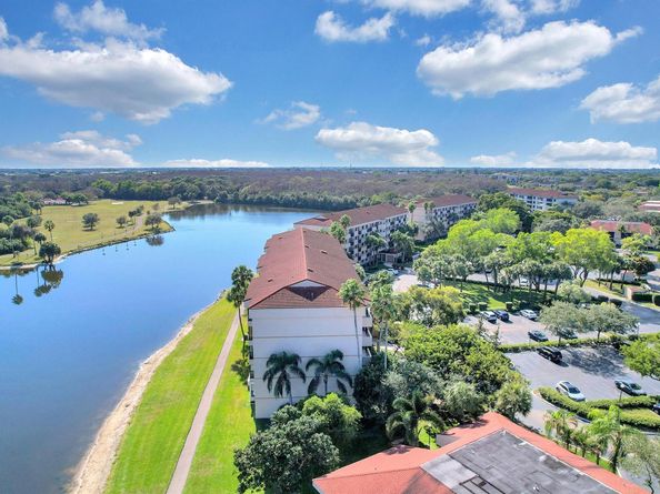 2766 Carambola Circle S 405, Coconut Creek FL 33066