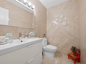 4906 N Travelers Palm Ln, Tamarac FL 33319