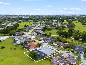 4906 N Travelers Palm Ln, Tamarac FL 33319