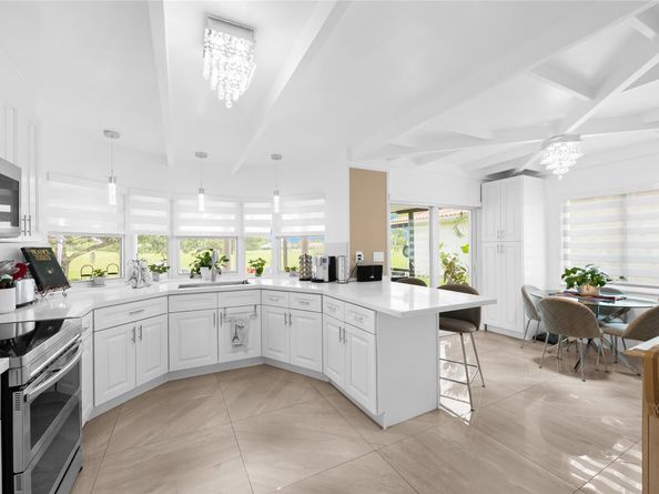 4906 N Travelers Palm Ln, Tamarac FL 33319