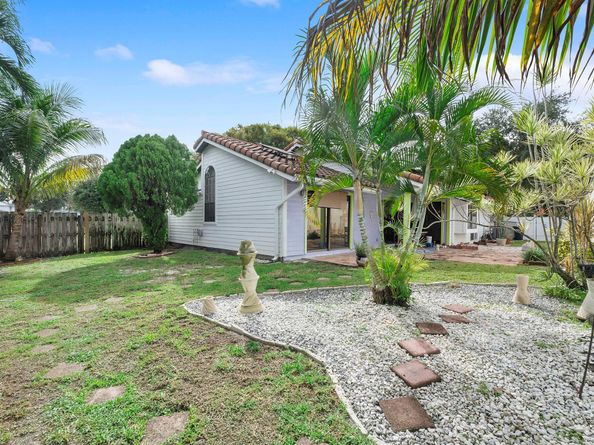 4105 NW 1st Court, Delray Beach FL 33445