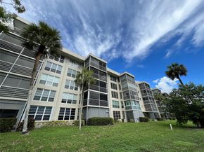 808 Cypress Blvd 504, Pompano Beach FL 33069