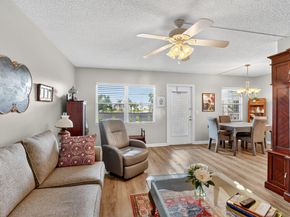 27 Fanshaw A, Boca Raton FL 33434