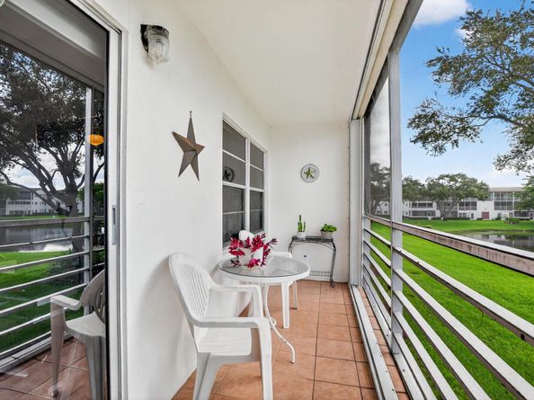 27 Fanshaw A, Boca Raton FL 33434