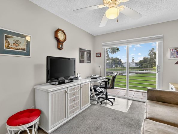 27 Fanshaw A, Boca Raton FL 33434