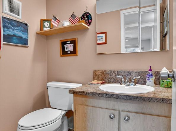 27 Fanshaw A, Boca Raton FL 33434