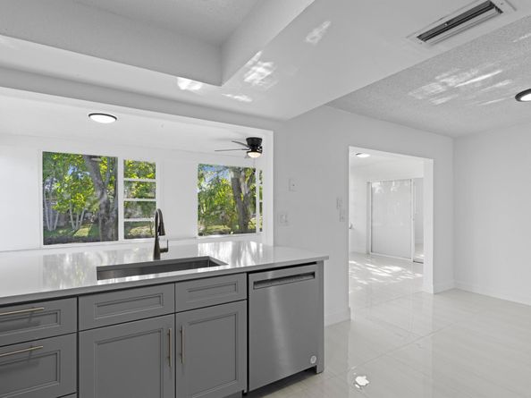 4300 NW 45th Terrace, Lauderdale Lakes FL 33319