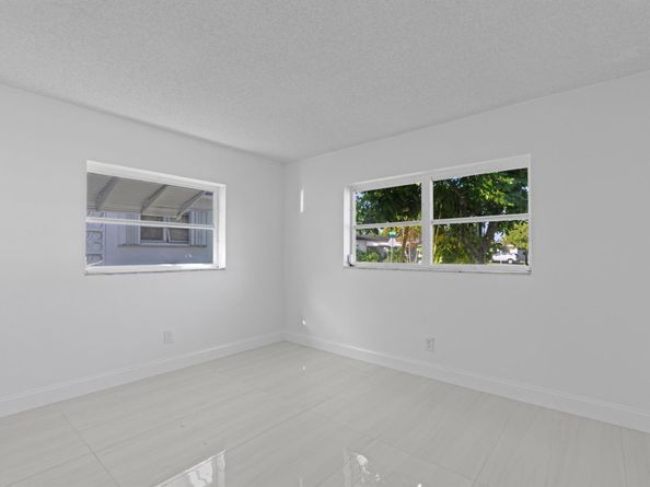 4300 NW 45th Terrace, Lauderdale Lakes FL 33319
