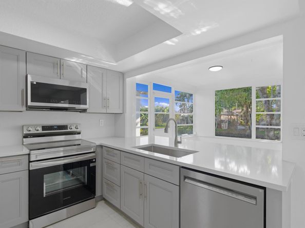 4300 NW 45th Terrace, Lauderdale Lakes FL 33319
