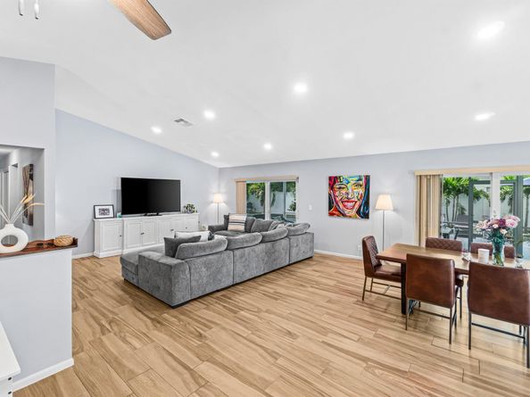 11372 Little Bear Way, Boca Raton FL 33428