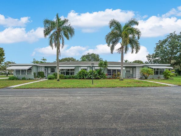 902 South Drive C, Delray Beach FL 33445