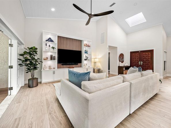 2845 NW 42nd      St, Boca Raton FL 33434