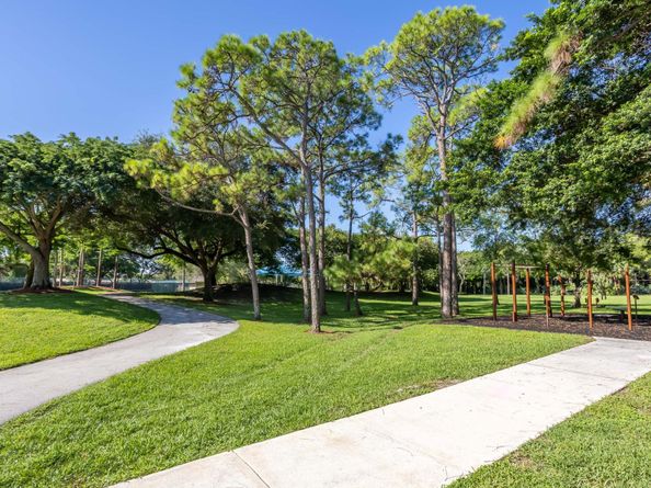 2845 NW 42nd      St, Boca Raton FL 33434