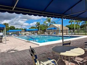 5220 Las Verdes Circle 304, Delray Beach FL 33484