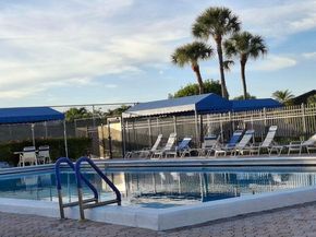 5220 Las Verdes Circle 304, Delray Beach FL 33484