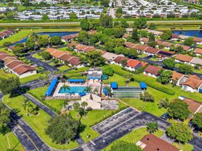 5220 Las Verdes Circle 304, Delray Beach FL 33484