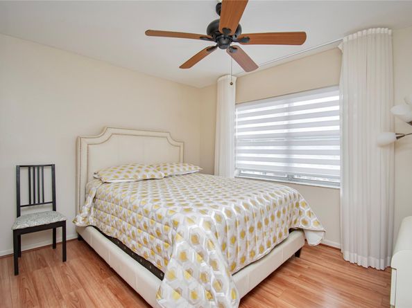 9460 Sunrise Lakes Blvd 202, Sunrise FL 33322