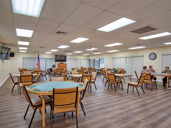 9460 Sunrise Lakes Blvd 202, Sunrise FL 33322