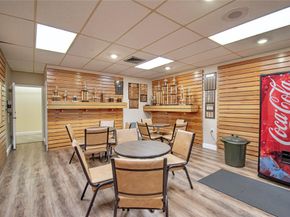 9460 Sunrise Lakes Blvd 202, Sunrise FL 33322