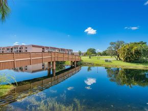 9460 Sunrise Lakes Blvd 202, Sunrise FL 33322