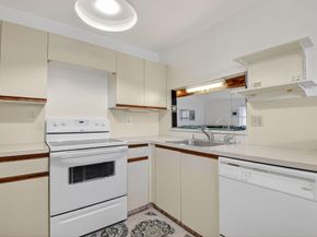 7657 Tahiti Lane 202, Lake Worth FL 33467