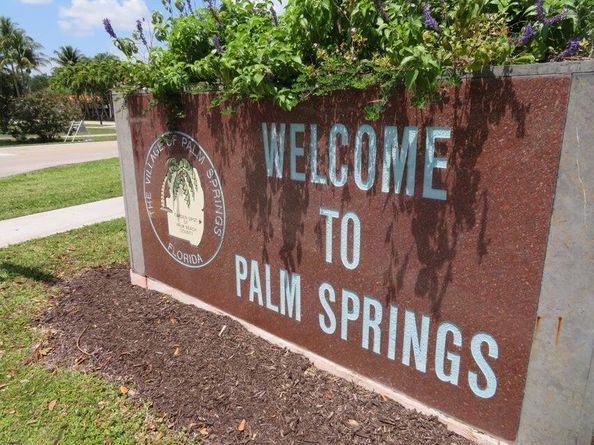 709 Lori Drive 211, Palm Springs FL 33461