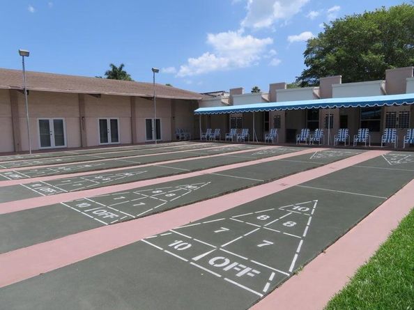 709 Lori Drive 211, Palm Springs FL 33461