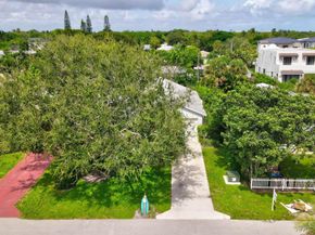 217 NE 10th Street, Delray Beach FL 33444
