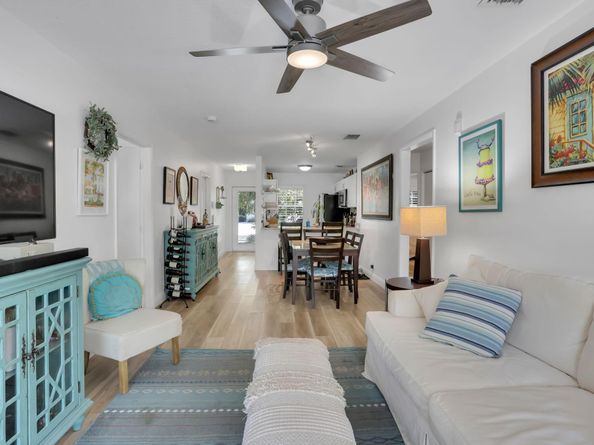 217 NE 10th Street, Delray Beach FL 33444