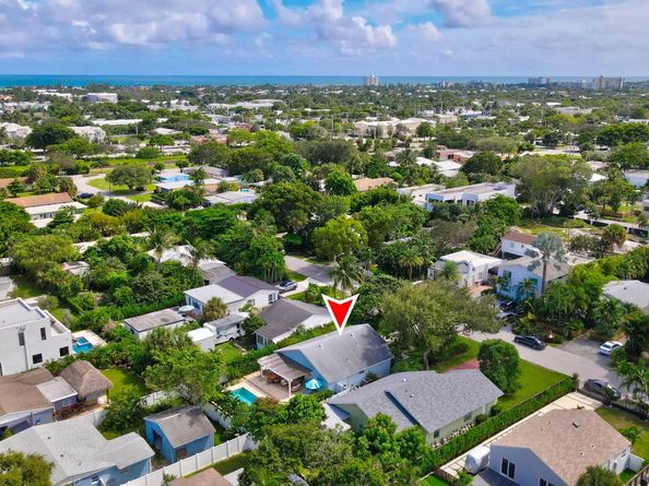 217 NE 10th Street, Delray Beach FL 33444