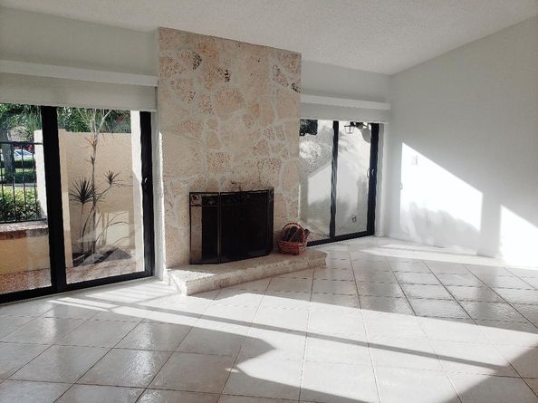 6829 Pradera Drive, Boca Raton FL 33433