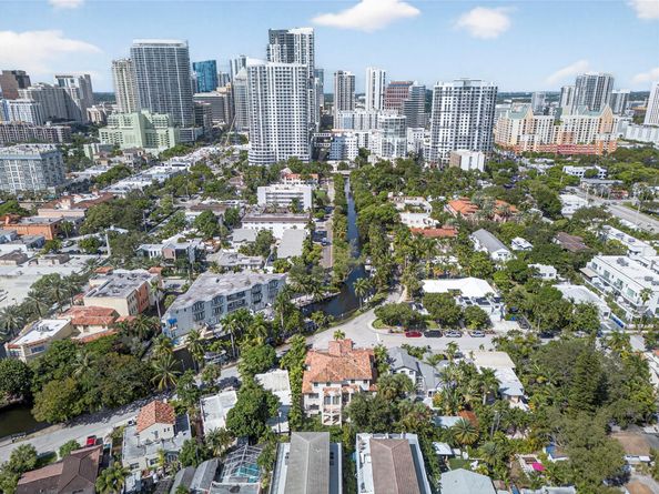 116 SE 11th Ave 116, Fort Lauderdale FL 33301