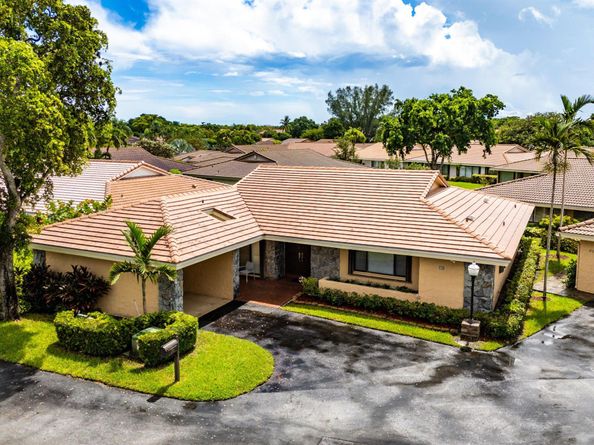3650 N 36th Avenue 70, Hollywood FL 33021