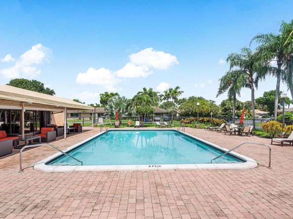 3650 N 36th Avenue 70, Hollywood FL 33021