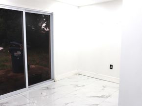 3075 NW 68th St, Miami FL 33147