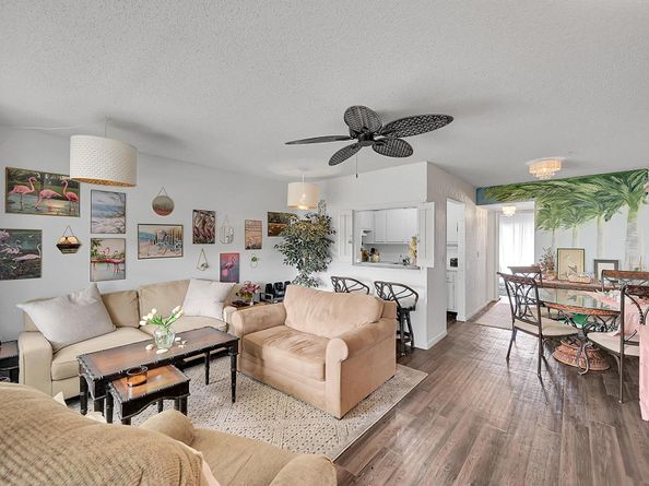 312 Sheffield M, West Palm Beach FL 33417