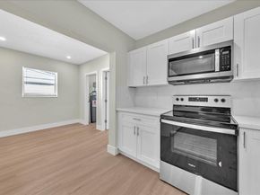 5324 NW 1st Ave, Oakland Park FL 33309