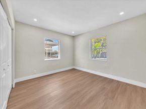 5324 NW 1st Ave, Oakland Park FL 33309