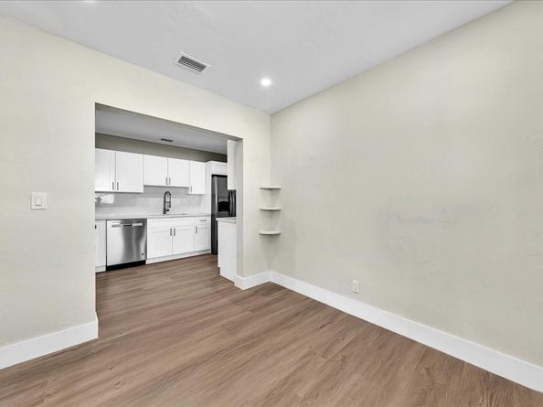 5324 NW 1st Ave, Oakland Park FL 33309